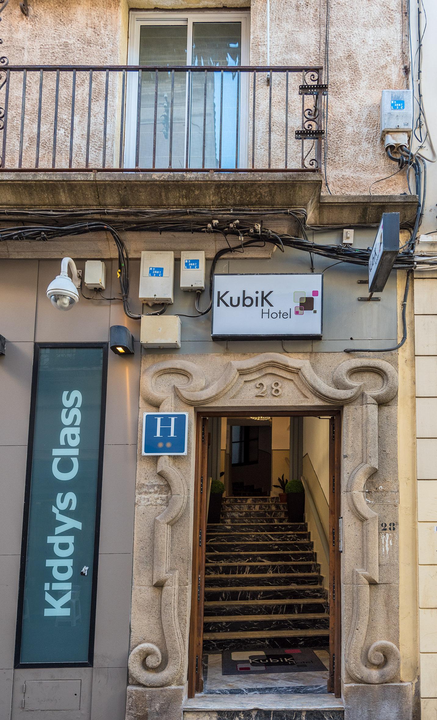 Caces Kubik Hotel מראה חיצוני תמונה