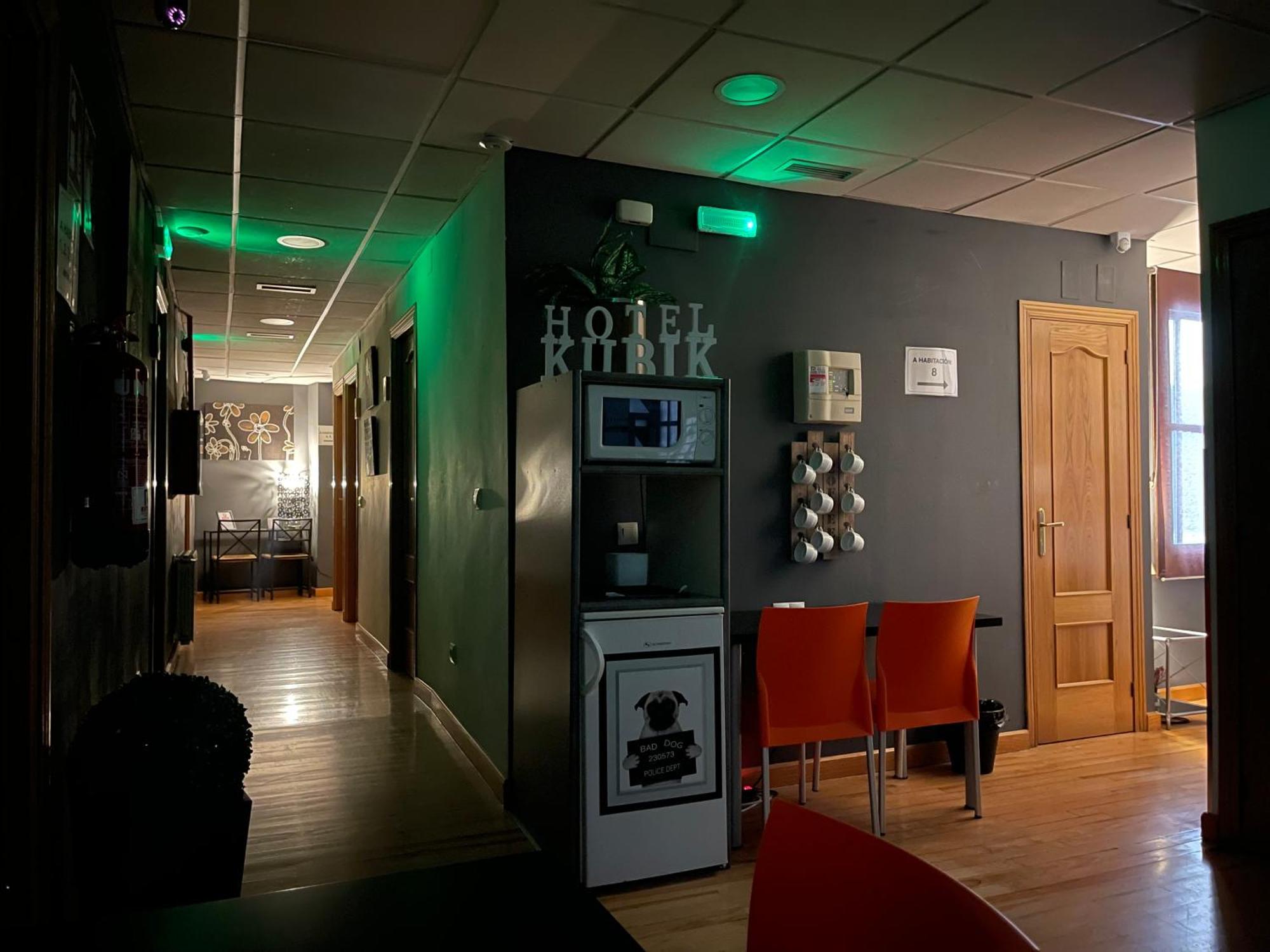 Caces Kubik Hotel מראה חיצוני תמונה